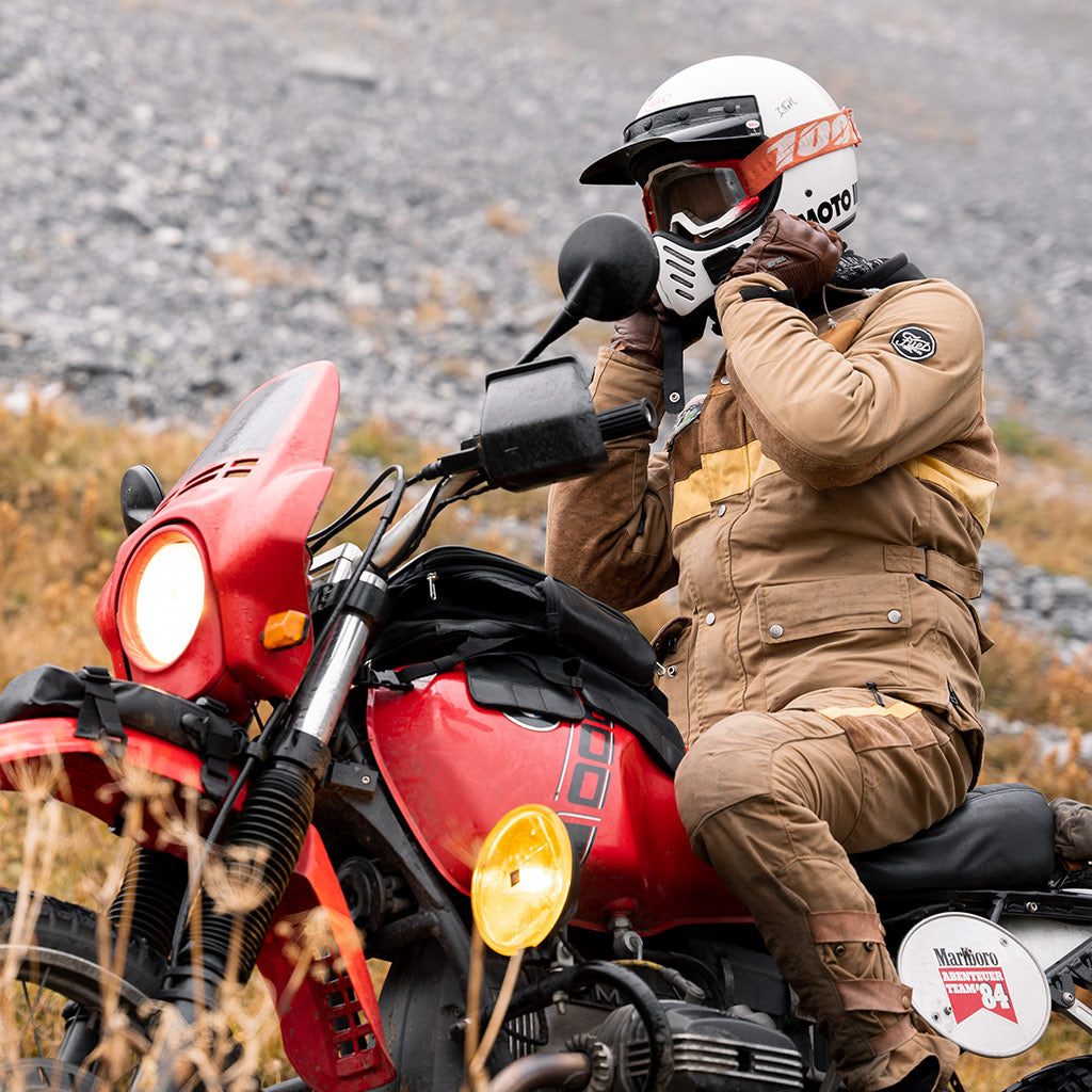 Sacoche réservoir magnétique imperméable.