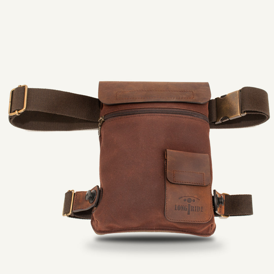 Sac de jambe moto en toile cirée marron et cuir marron. Peut être converti en sac réservoir moto.